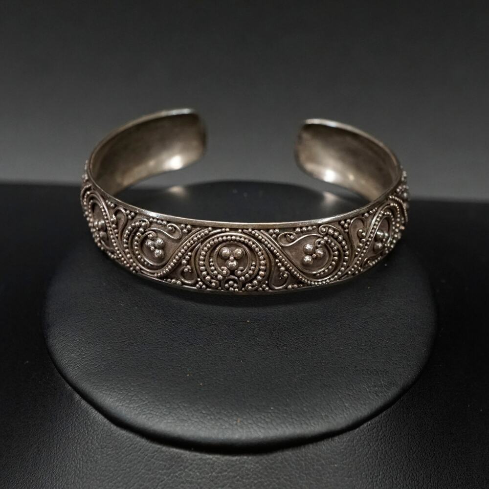 Scrollwork Sterling Silver 925 Cuff Bracelet Size 6.5 Beaded Detail Wide Band